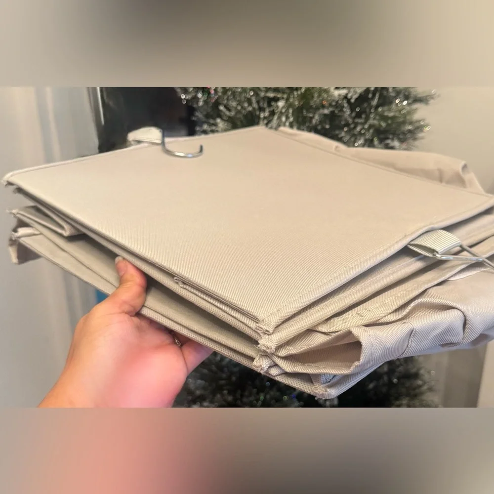 ⬜️ Gray Hanging Storage Organizer w/ Hooks